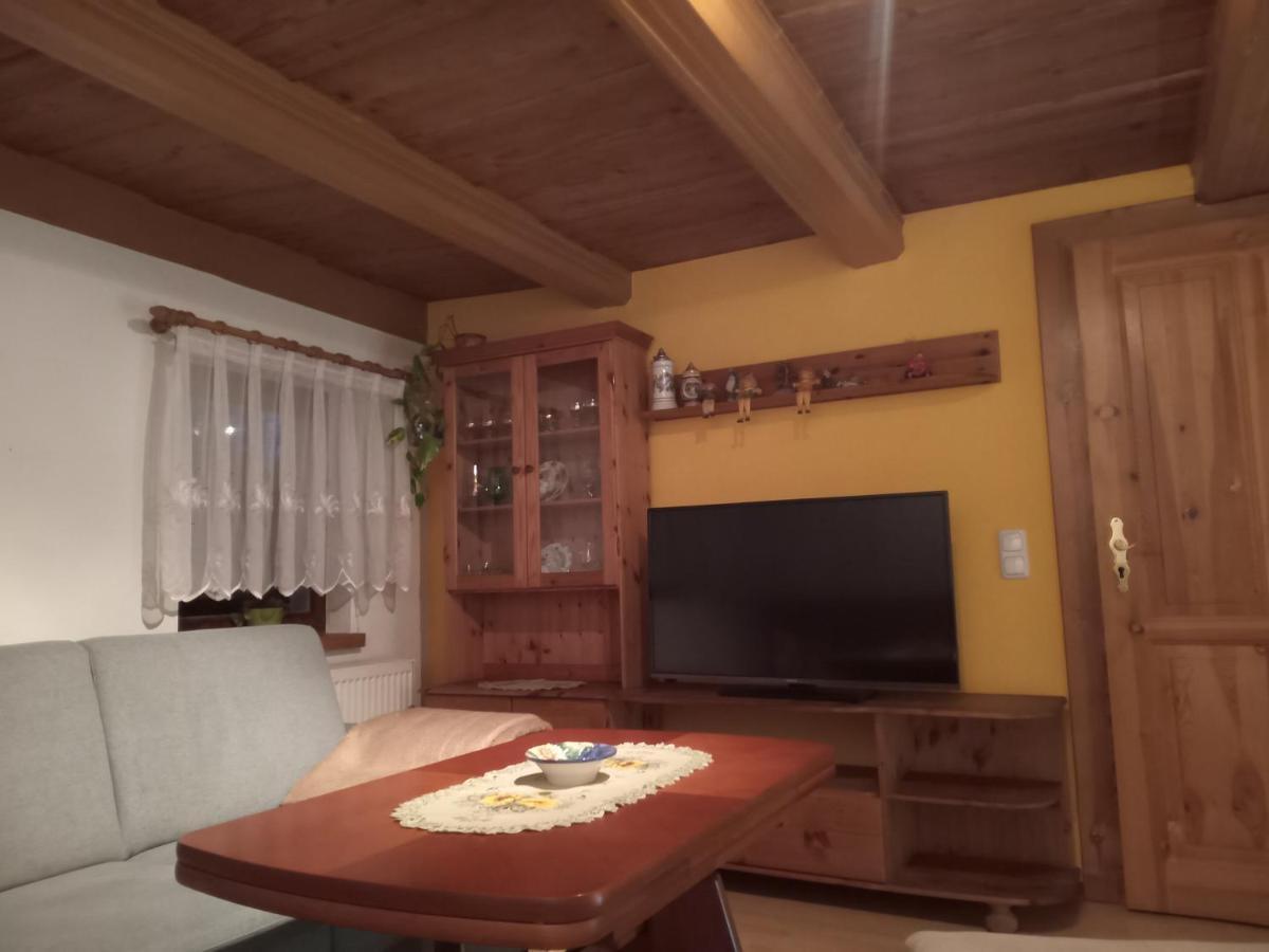 Ferienwohnung Zum Sebnitzer Hirsch Bagian luar foto