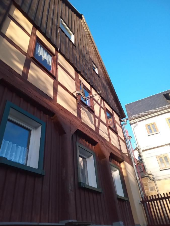Ferienwohnung Zum Sebnitzer Hirsch Bagian luar foto