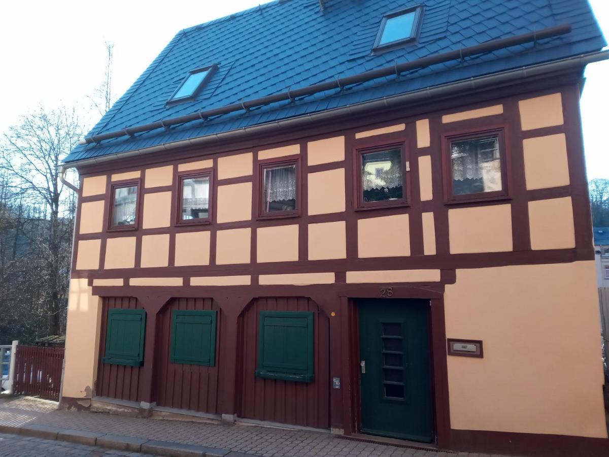 Ferienwohnung Zum Sebnitzer Hirsch Bagian luar foto